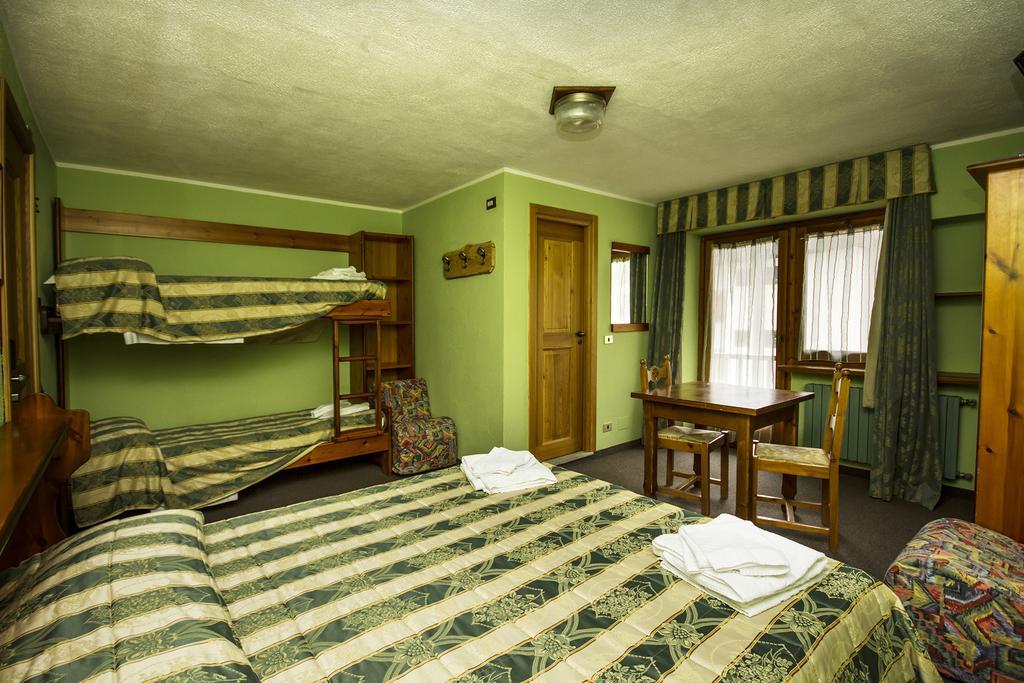 Hotel Assietta Oulx Esterno foto