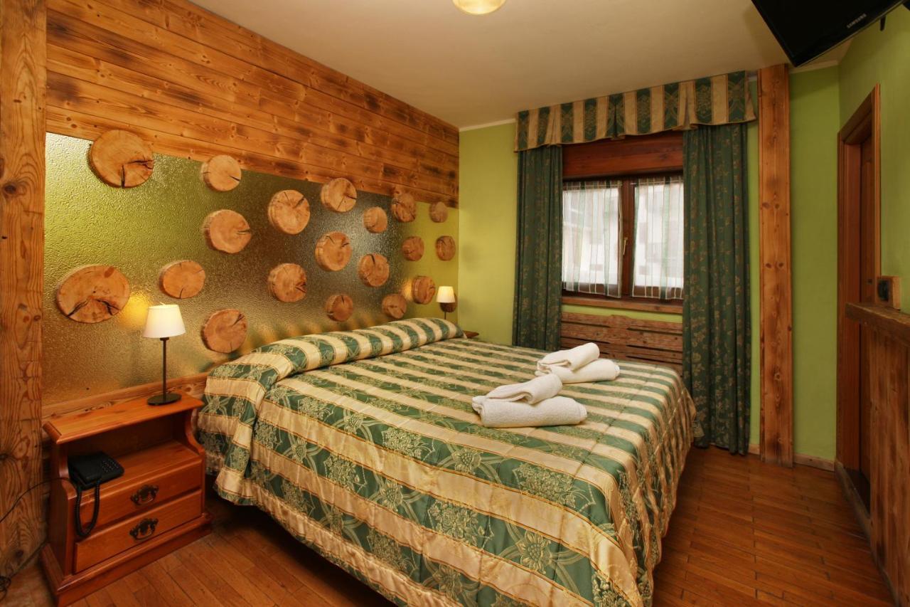 Hotel Assietta Oulx Esterno foto