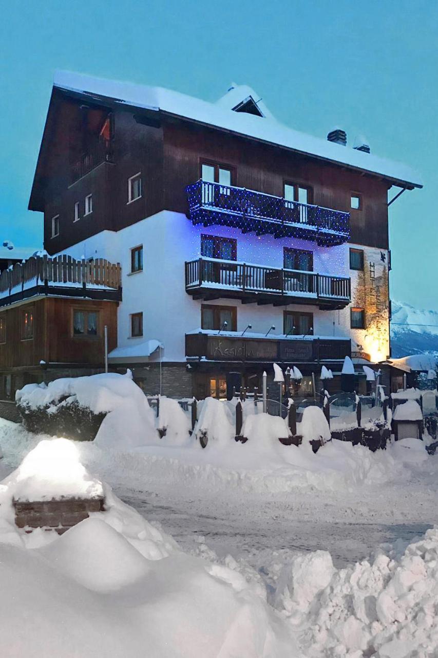 Hotel Assietta Oulx Esterno foto
